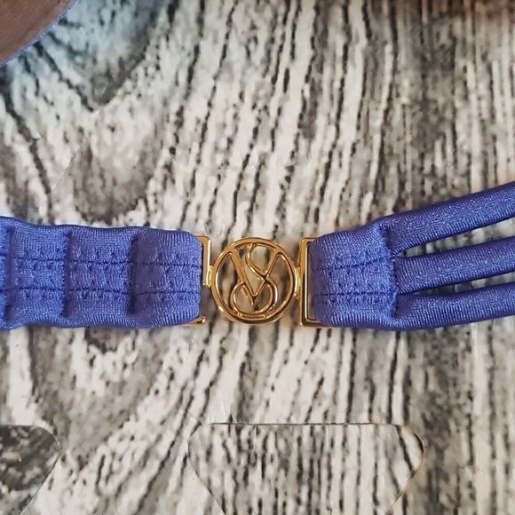 Victoria's Secret bombshell bikini top. Like new! - Picture 5 of 7